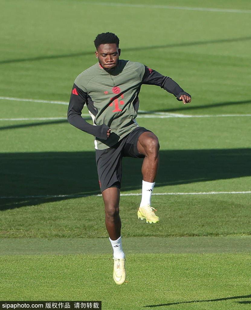 奥利塞天神下凡！德甲第11轮最佳球员评选揭晓，拜仁战术之光照亮赛场